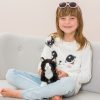 918202 Hermann Teddy Collection knuffel kat staand zwart wit sfeerfoto