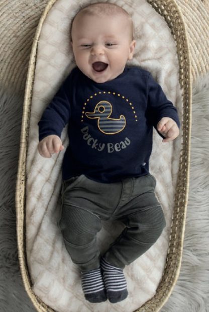 CHLS08 Ducky Beau longsleeve eend streep navy sfeerfoto